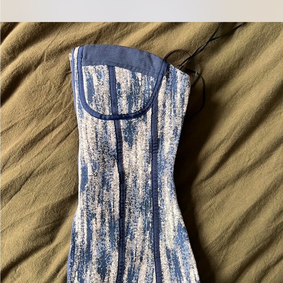 Beautiful Blue Corset Top from Micas - Picture 3 of 7